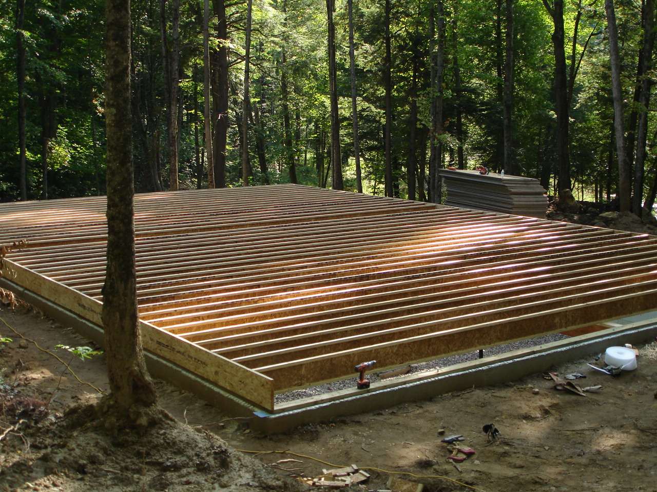 I joist floor system